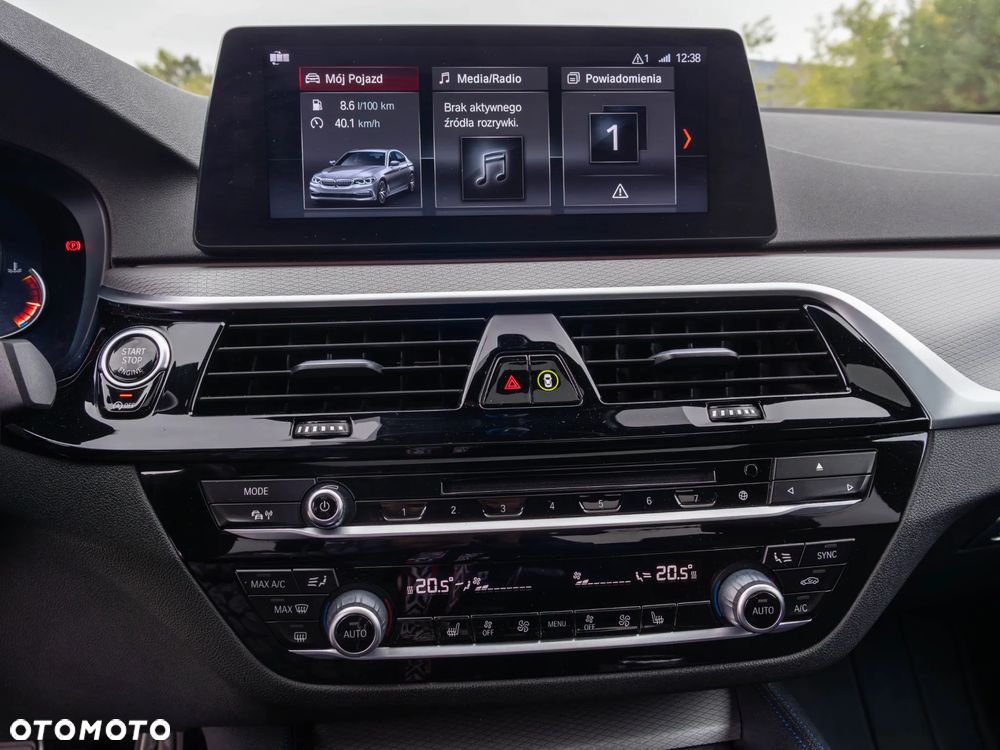 BMW Seria 5 520d xDrive - 30