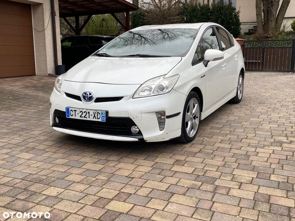 Toyota Prius 1.8 HSD Premium - 1