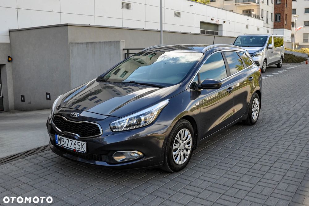 Kia Ceed - 1