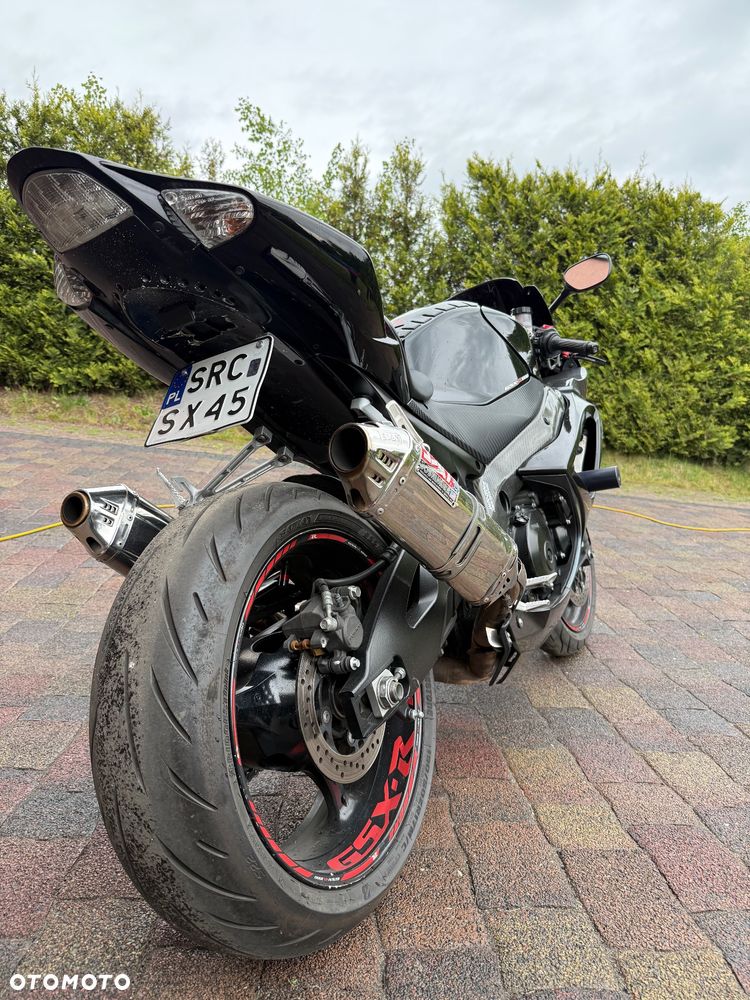Suzuki GSX-R - 3