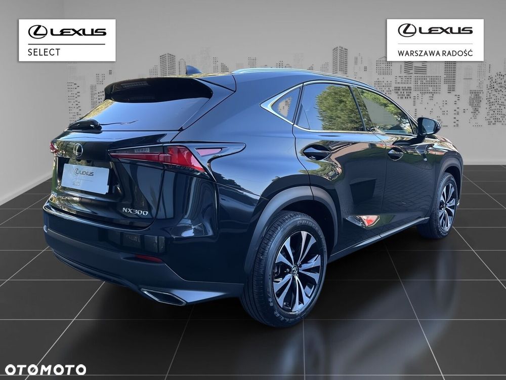 Lexus NX 300 F Impression AWD - 2