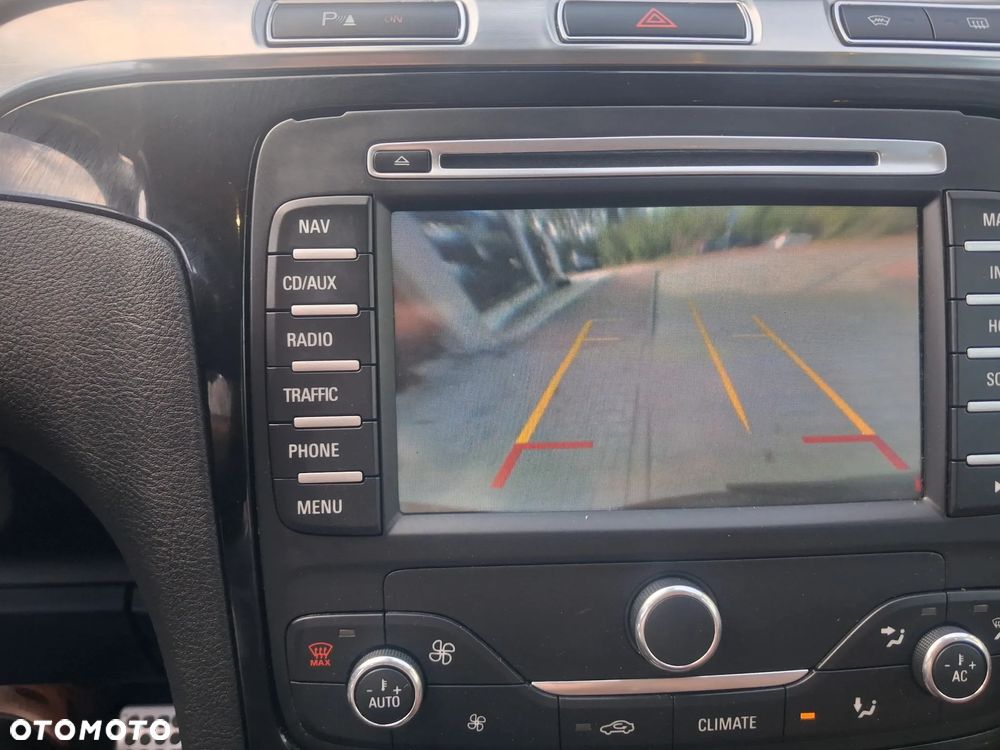 Ford S-Max - 34