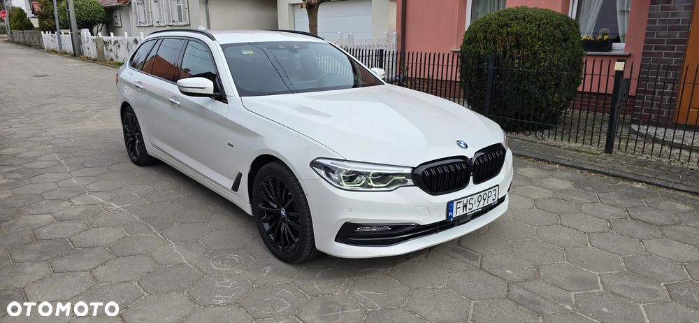 BMW Seria 5 520d xDrive Sport Line - 2