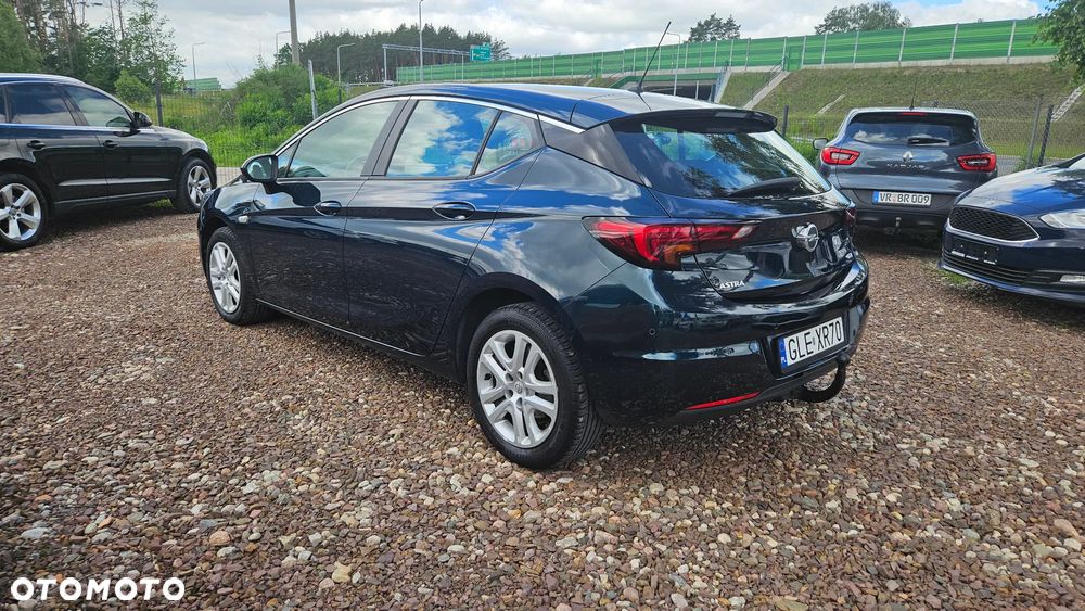 Opel Astra 1.6 D (CDTI) Dynamic - 4