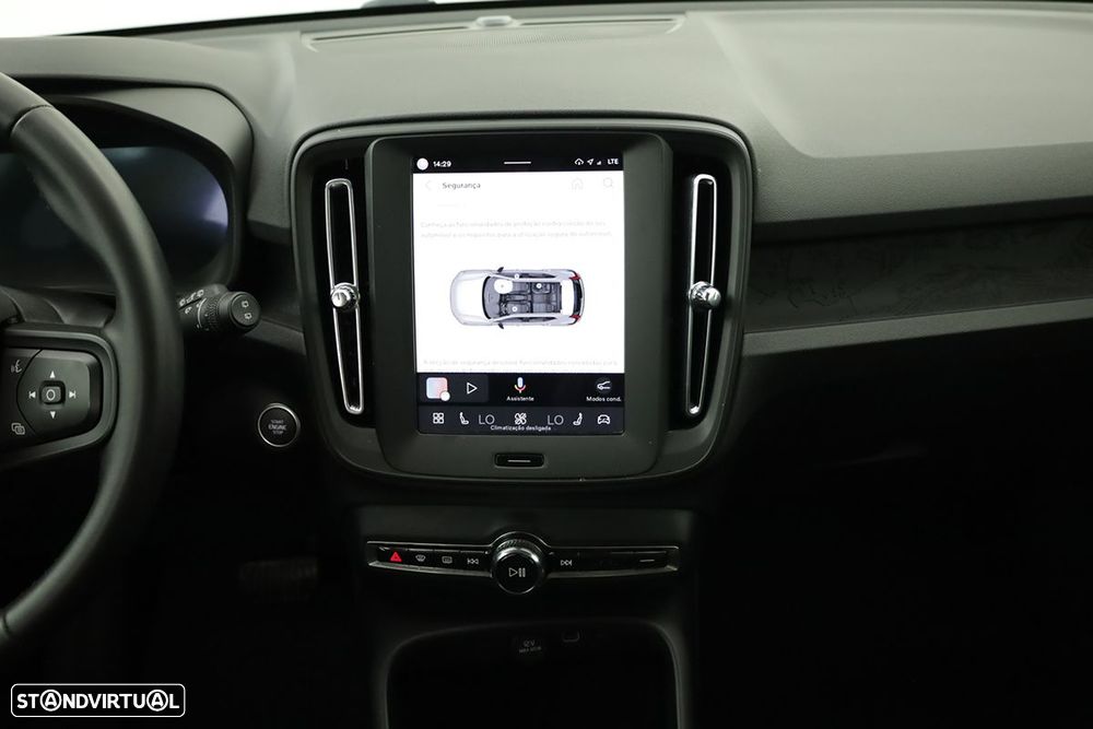 Volvo XC 40 2.0 B3 Essential - 9