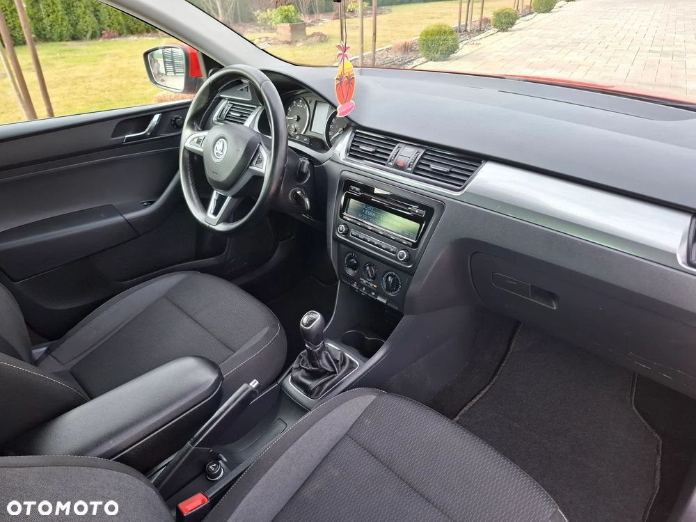 Skoda RAPID 1.2 TSI Edition - 40