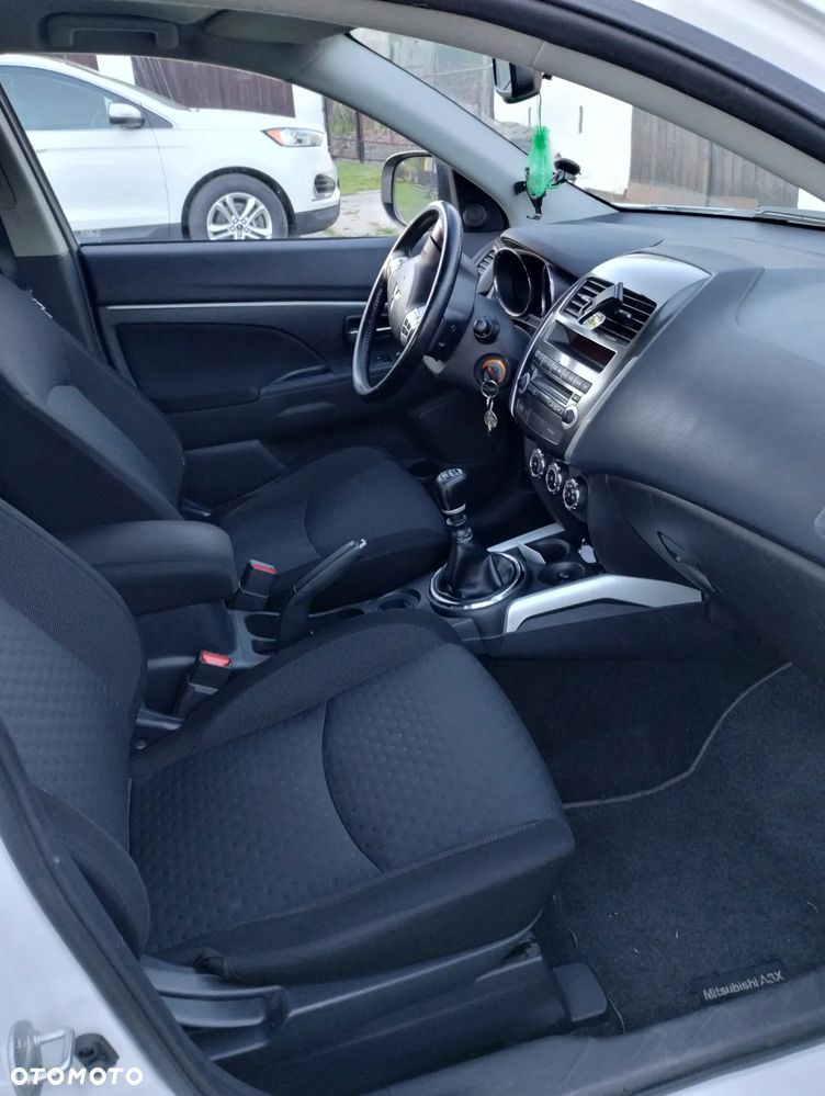 Mitsubishi ASX 1.8 DI-D 2WD Inform - 9