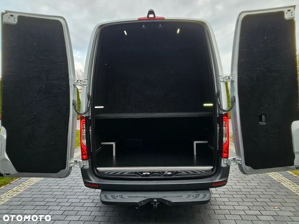 Mercedes-Benz Sprinter Long BASE 9G-Tronic 907.255 - 35