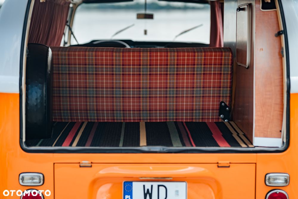 Volkswagen Transporter - 23
