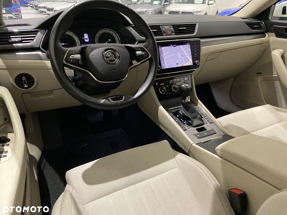 Skoda Superb 2.0 TDI SCR 4x4 Style DSG - 14