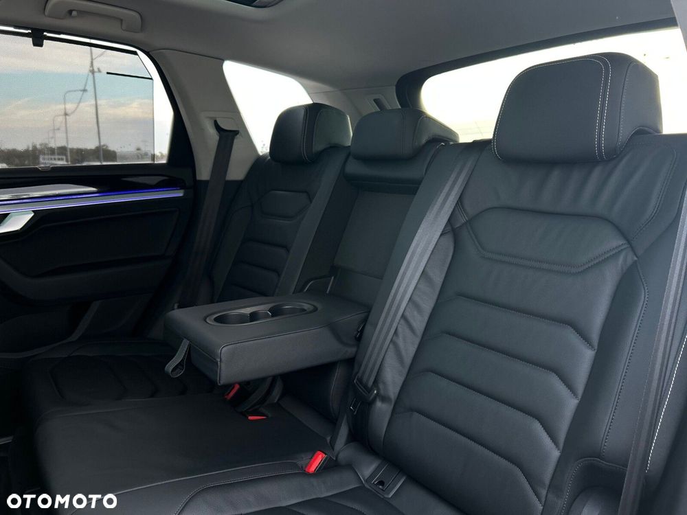 Volkswagen Touareg 3.0 V6 TDI SCR 4Mot R-Line - 25