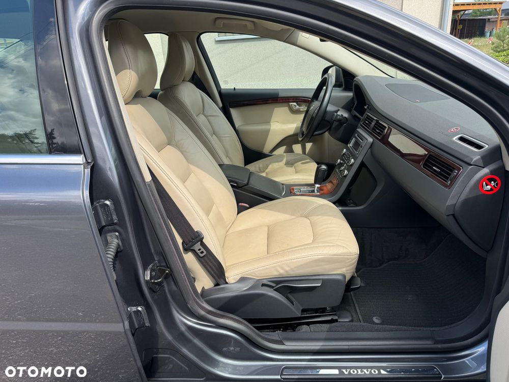 Volvo S80 - 9