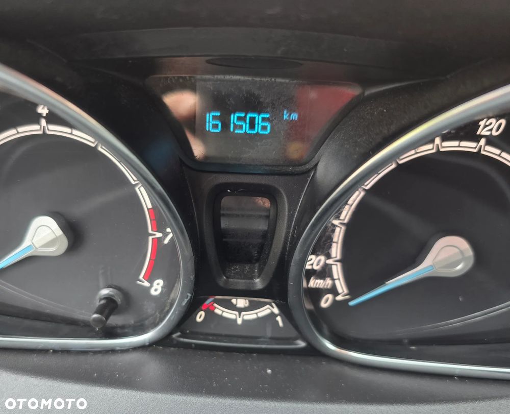 Ford Fiesta 1.25 Ambiente - 31