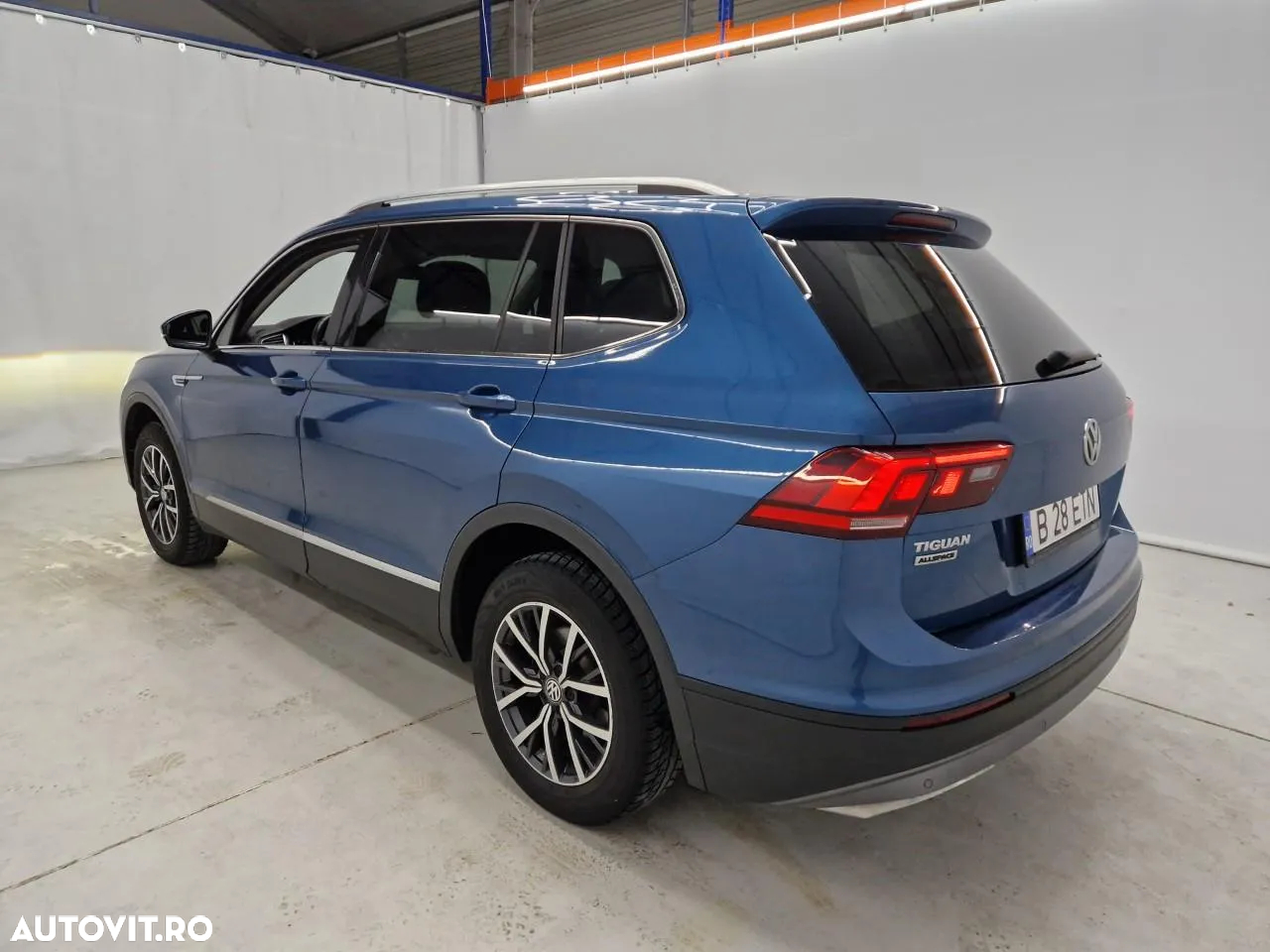 Volkswagen Tiguan 1.5 TSI ACT Comfortline - 5