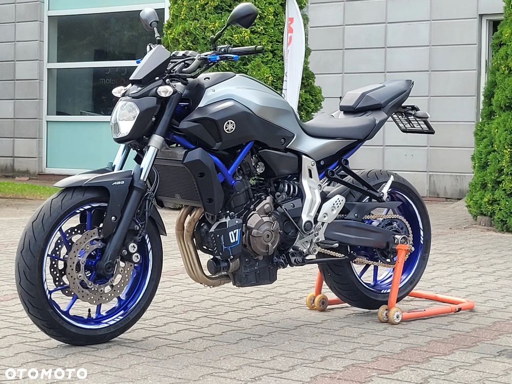 Yamaha MT - 2