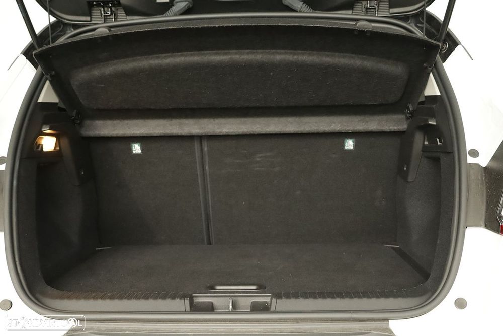 Renault Captur 1.0 TCe Techno Bi-Fuel - 25