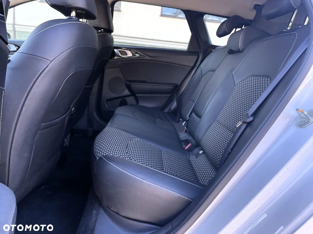 Kia Ceed 1.5 T-GDI L - 10