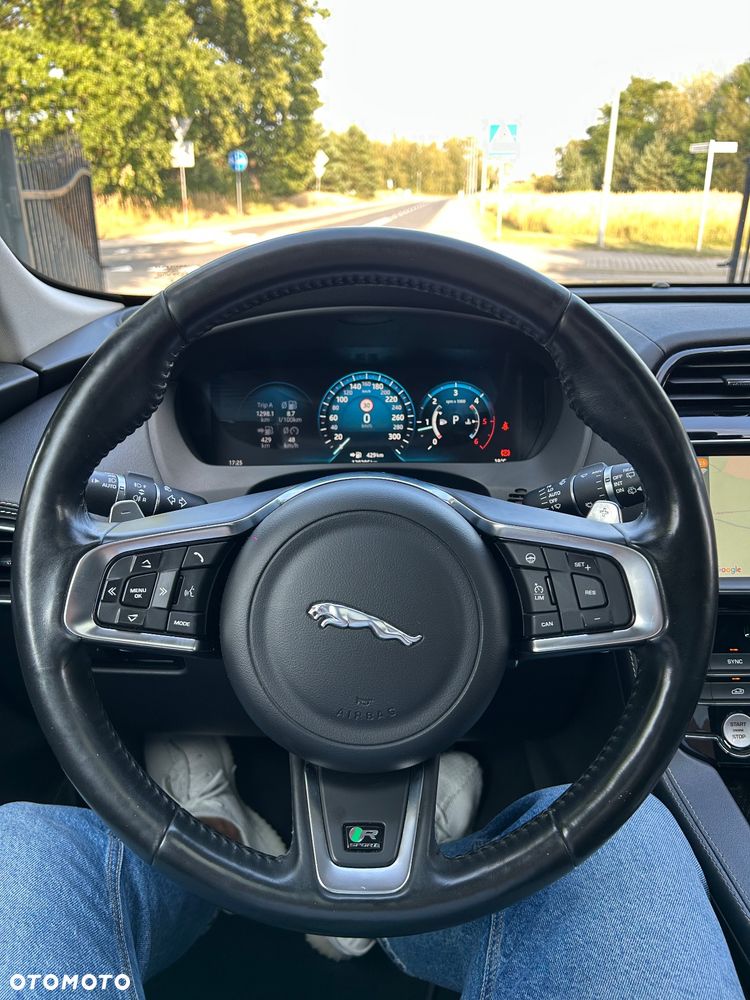 Jaguar F-Pace 2.0 i4D AWD R-Sport - 15
