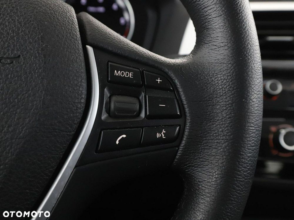 BMW Seria 1 118d Urban Line - 30