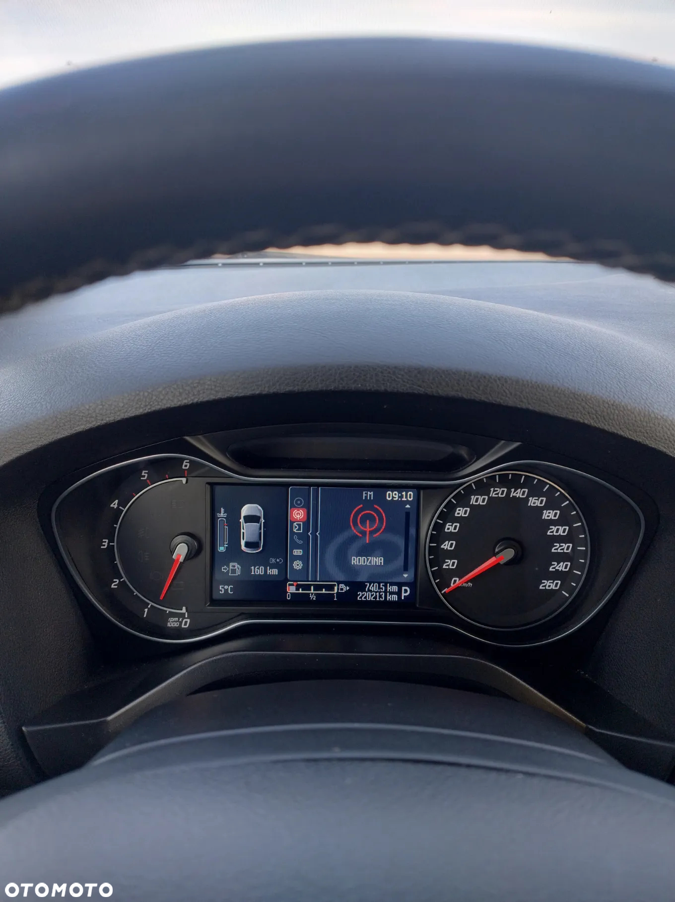 Ford Galaxy - 18