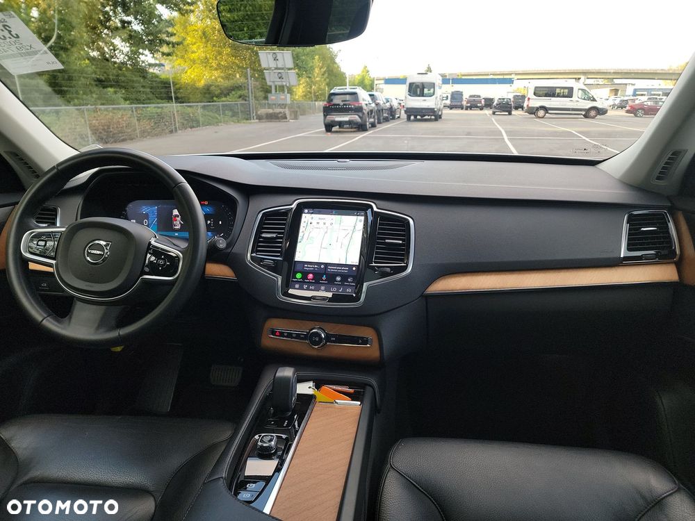 Volvo XC 90 - 9