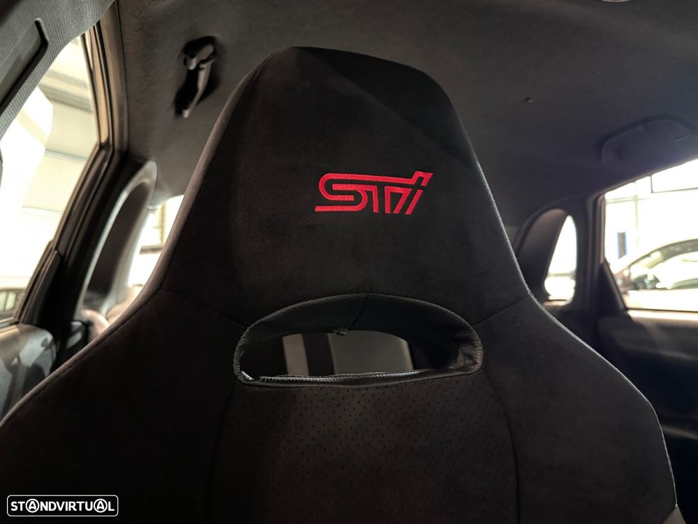 Subaru Impreza 2.5 WRX STi - 43