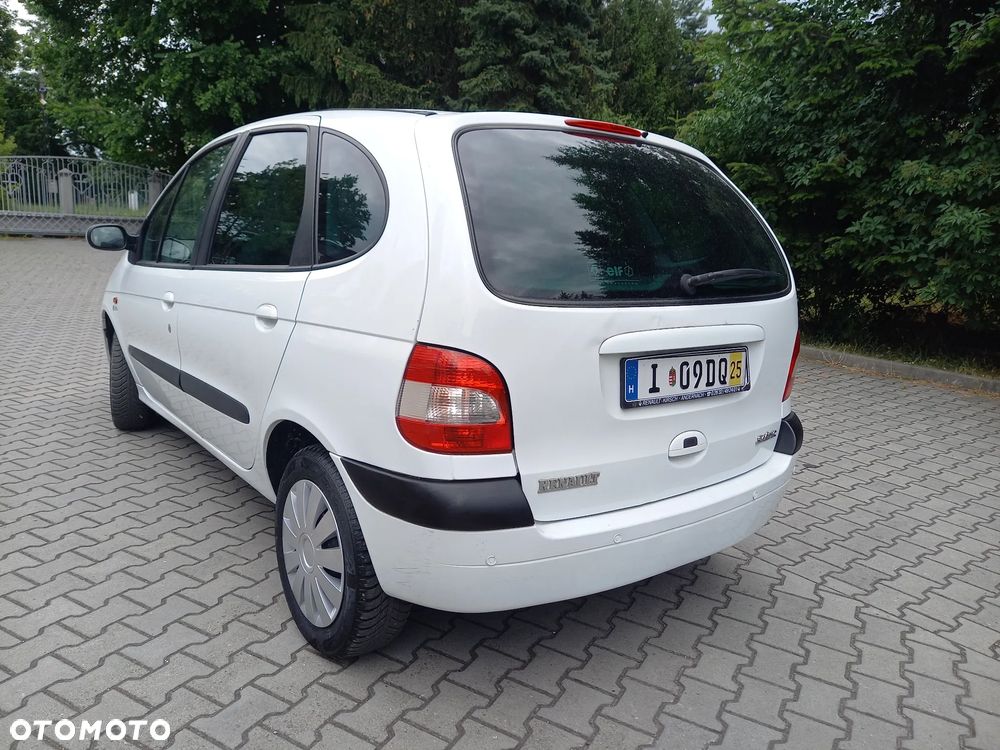 Renault Scenic 1.6 16V Privilege - 5