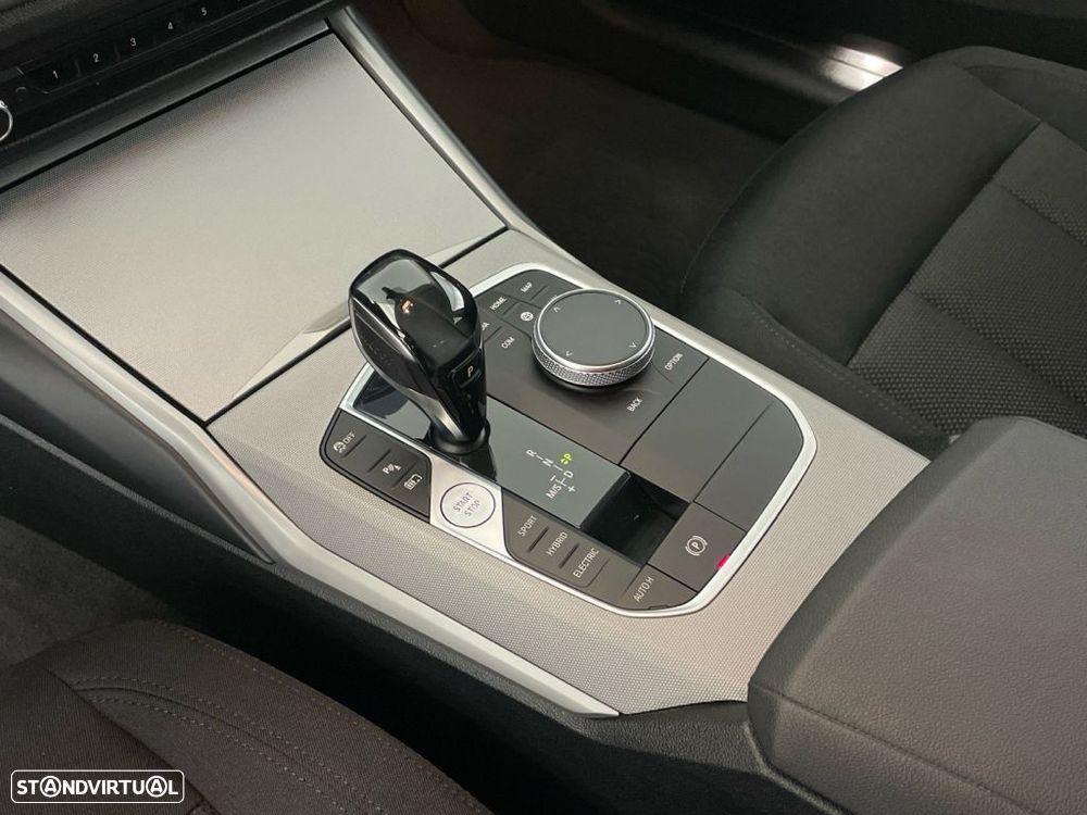 BMW 330 e Auto - 22