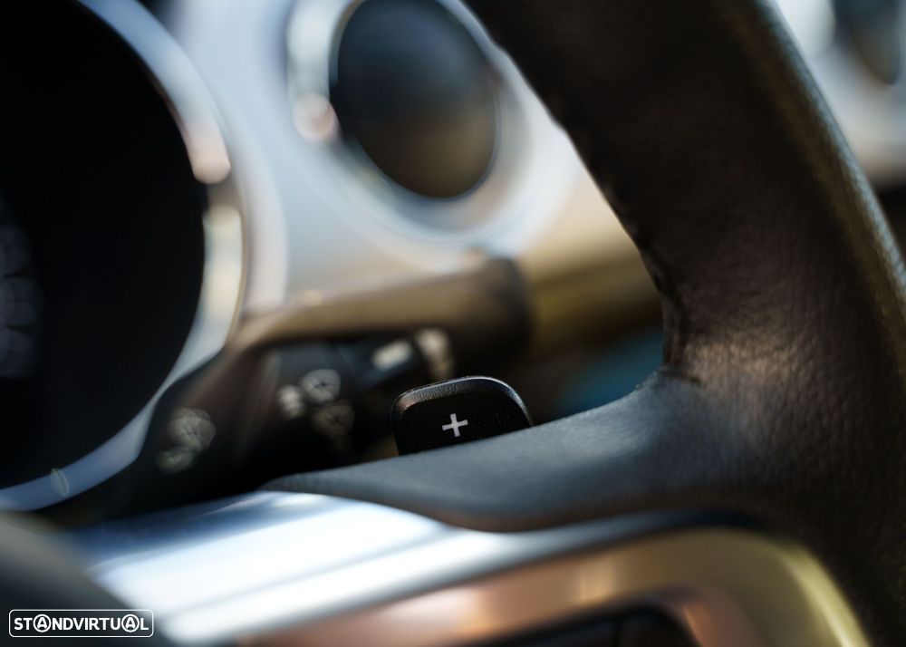 Ford Mustang 2.3 Eco Boost Aut. - 25