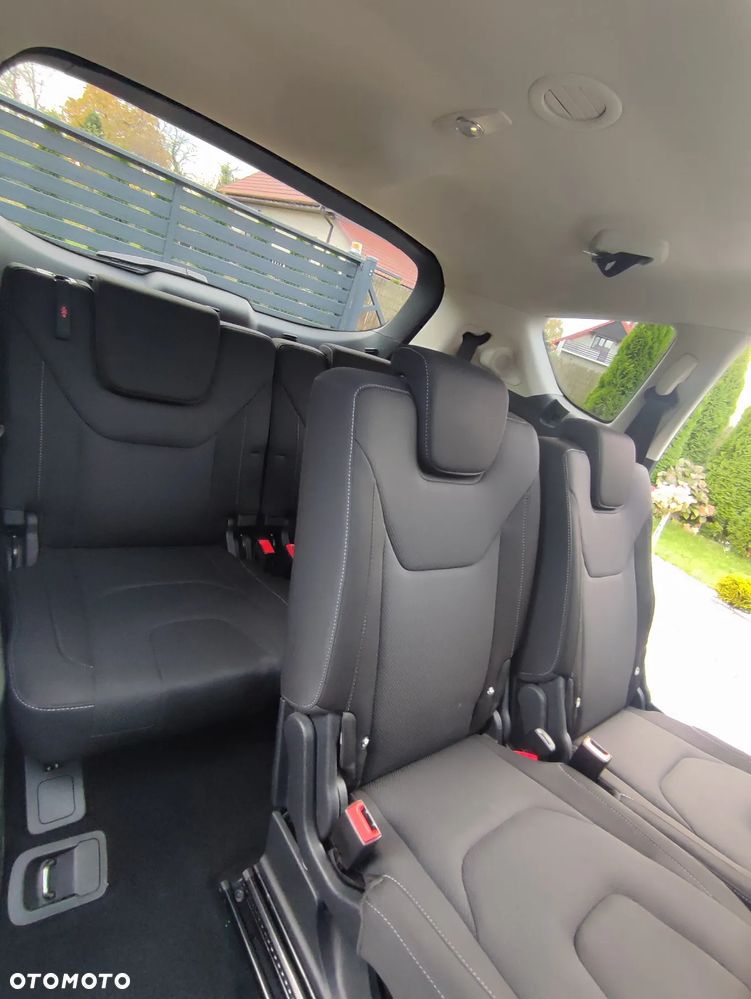 Ford S-Max 2.0 EcoBlue Titanium - 28