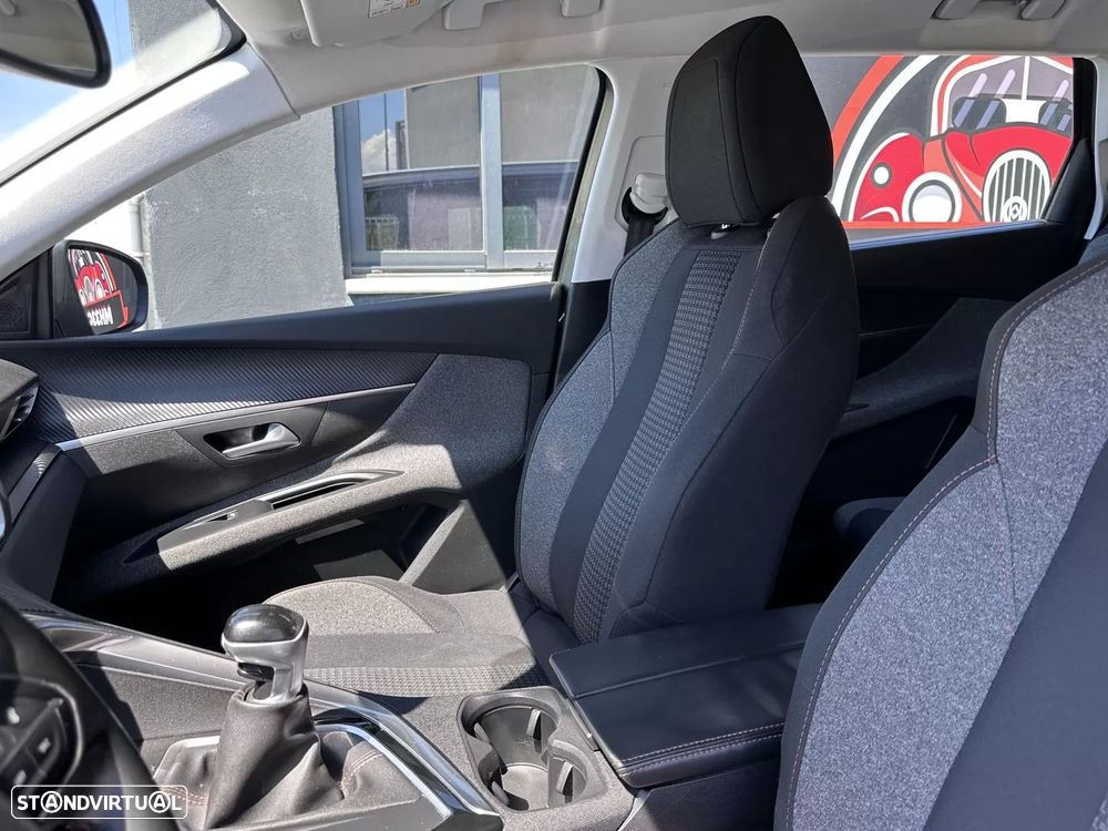 Peugeot 5008 1.2 PureTech Allure Pack - 19