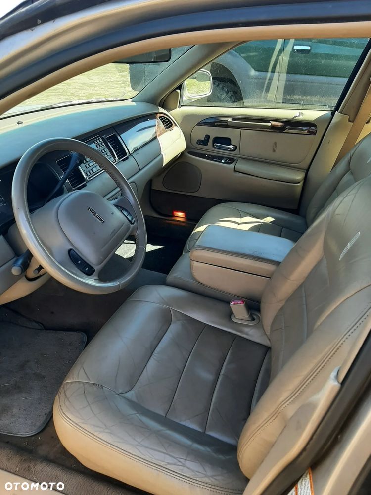 Lincoln Town Car 4.6 Executive - 5