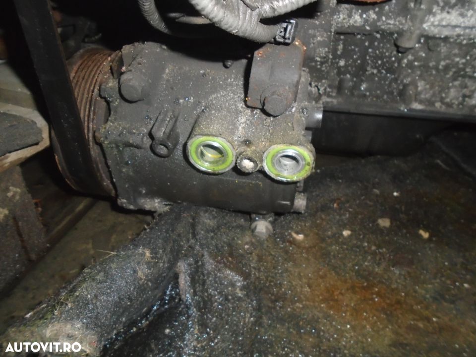 Compresor clima Ford Fiesta 1.6 TDCI din 2010 - 1