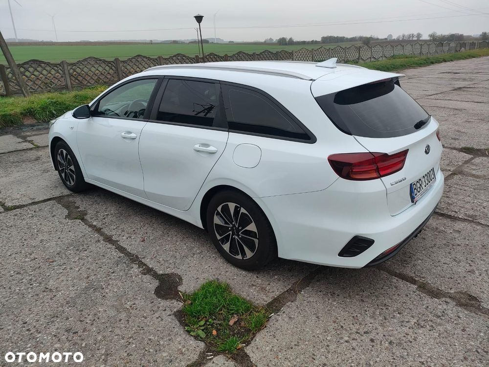 Kia Ceed 1.6 CRDi mHEV L Business Line - 7
