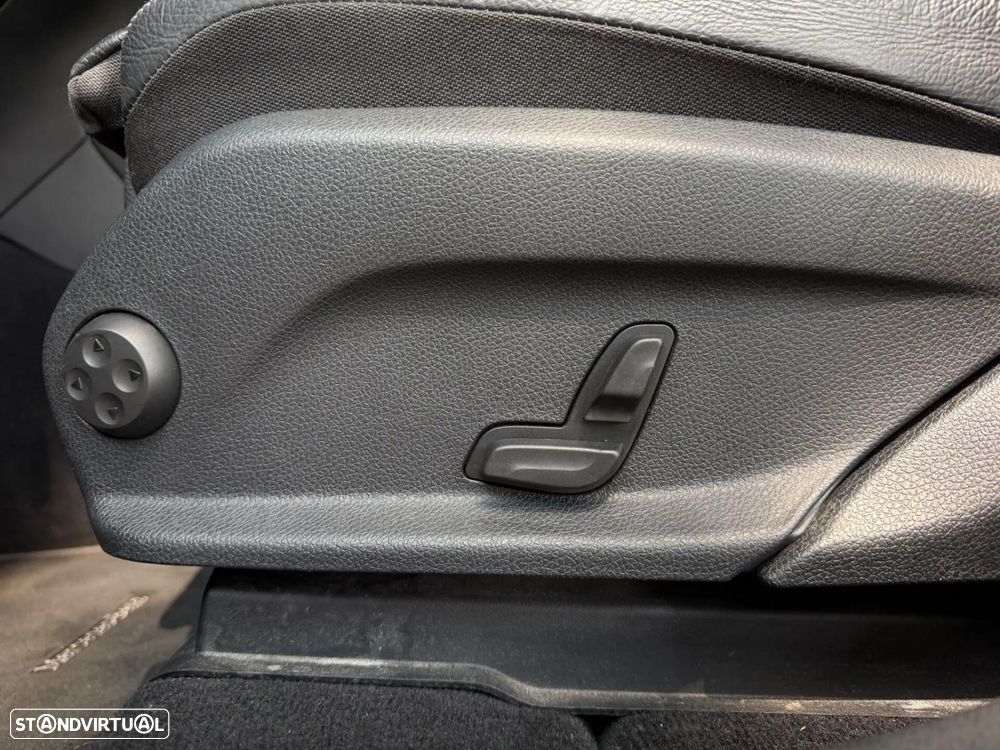 Mercedes-Benz GLC 300 e 4Matic - 22