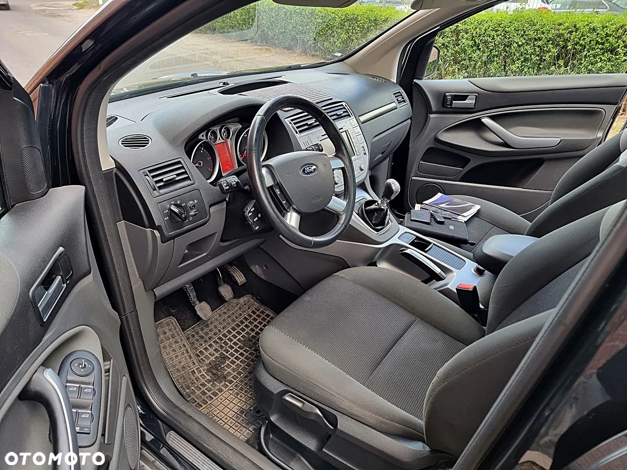 Ford Kuga - 22