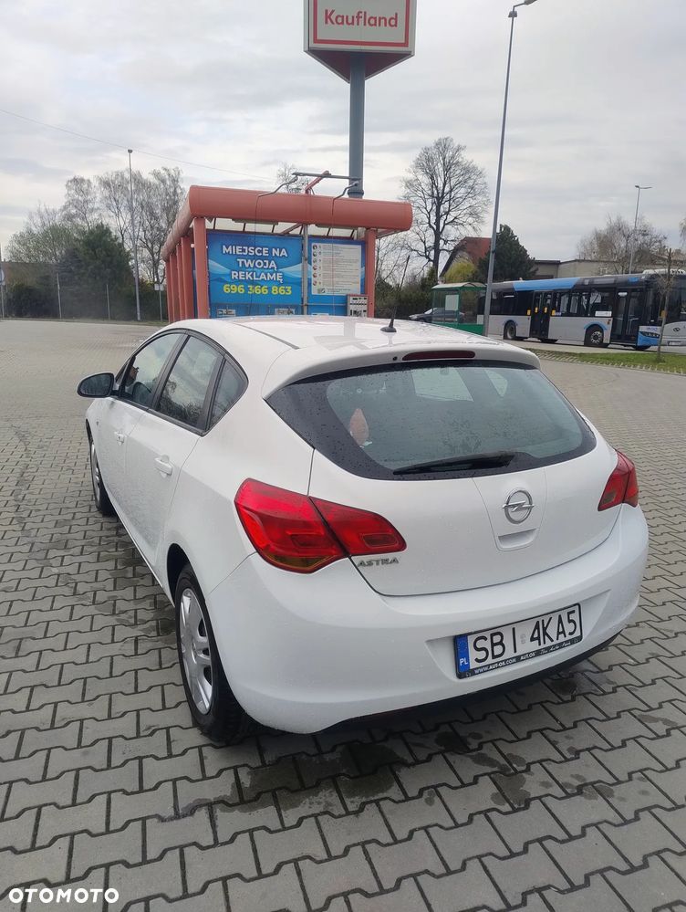 Opel Astra 1.6 - 6