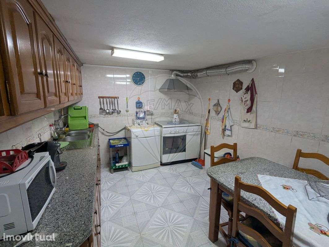 Moradia T4 para venda - Grande imagem: 2/9
