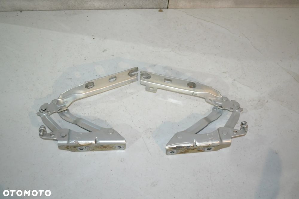 VW GOLF VI ZAWIAS ZAWIASY MASKI PRAWY LEWY KOMPLET 5K0823301B 5K0823302B - 1