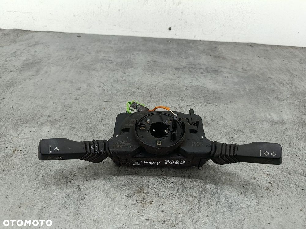 PRZEŁĄCZNIK ZESPOLONY OPEL ASTRA H 93181313 498990969 281725  VALEO 1.7 - 7