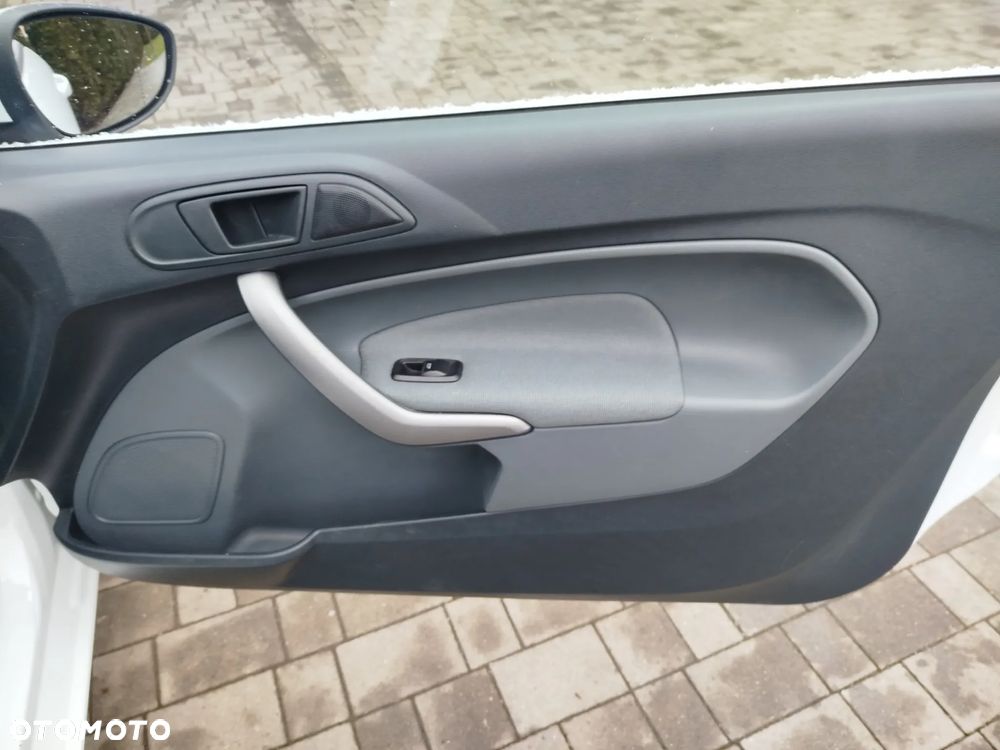 Ford Fiesta 1.25 Silver X - 20