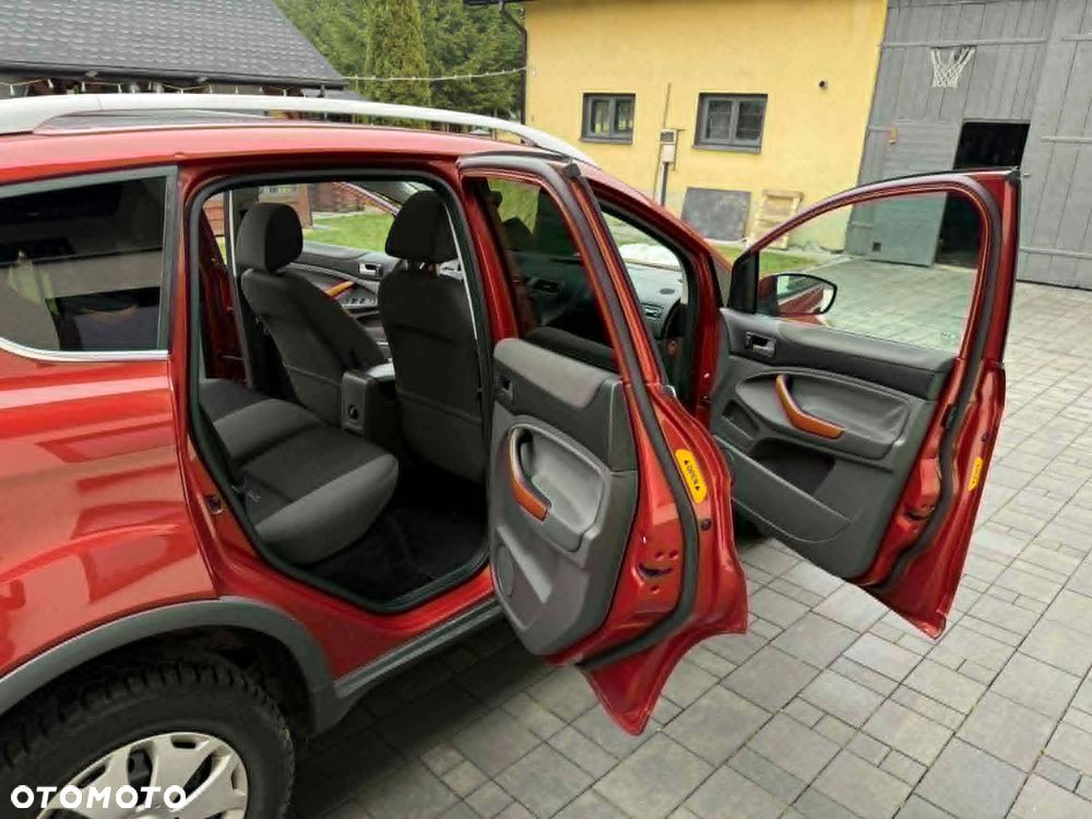 Ford Kuga 2.0 TDCi 4x4 Trend - 12
