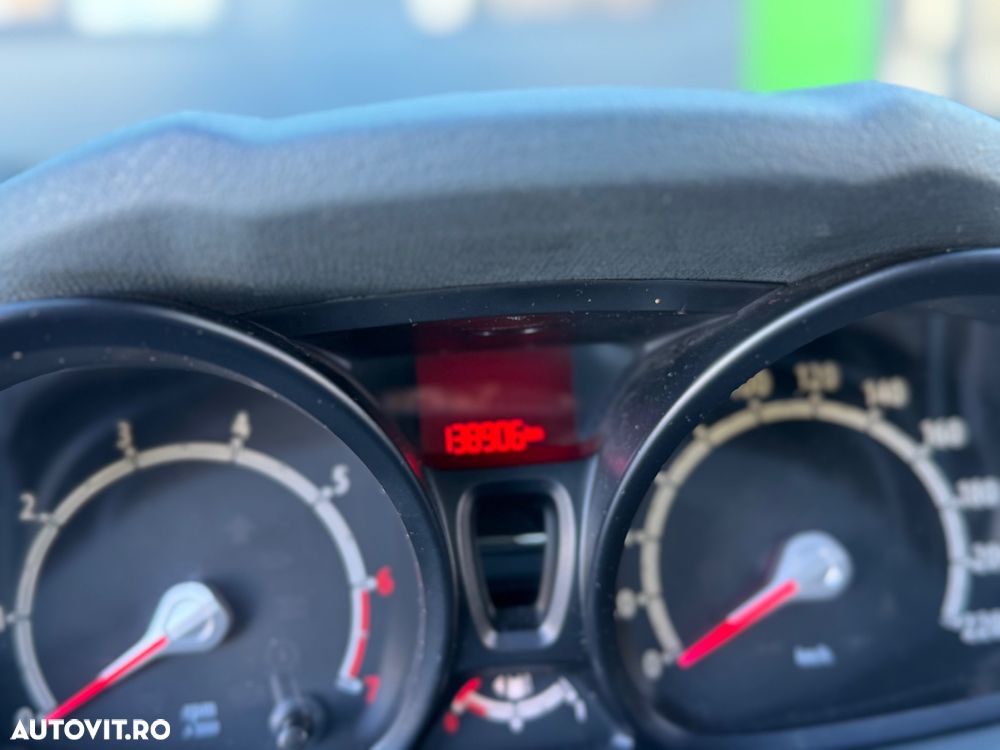 Ford Fiesta 1.25 Ghia - 5