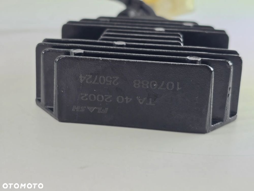 REGULATOR NAPIECIA  TRIUMPH SCRAMBLER 400 SPEED - 8