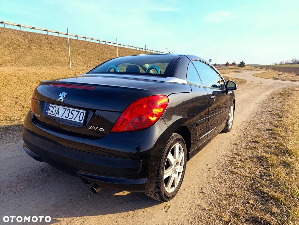 Peugeot 207 CC - 11