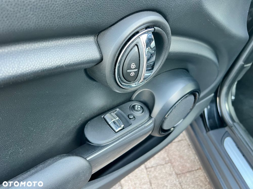 MINI ONE Standard - 15