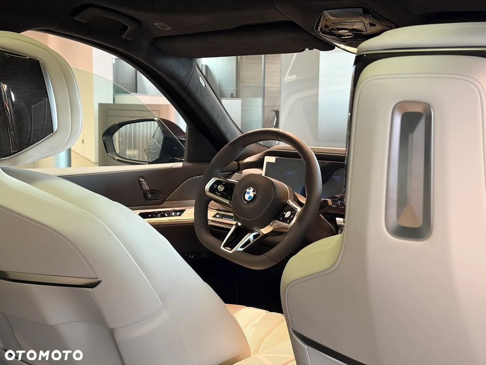 BMW Seria 7 740d xDrive mHEV Nero Lusso Edition sport - 20