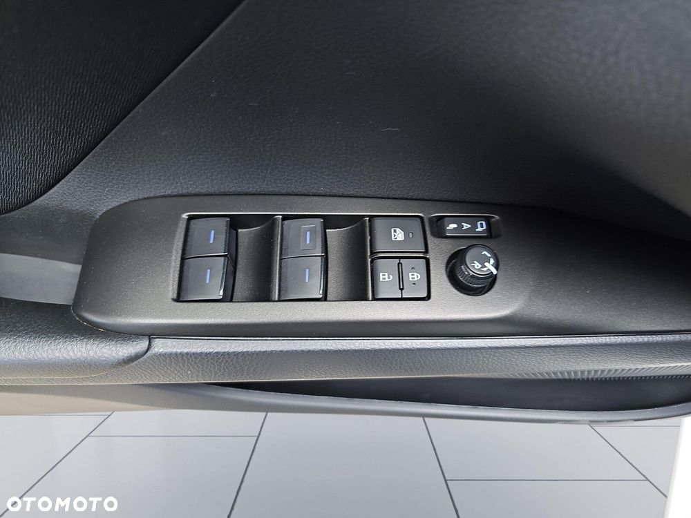 Toyota Camry 2.5 Hybrid Comfort CVT - 19