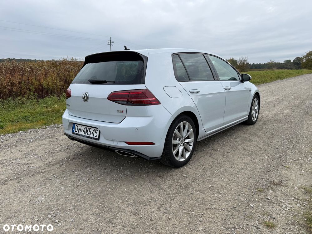 Volkswagen Golf - 6
