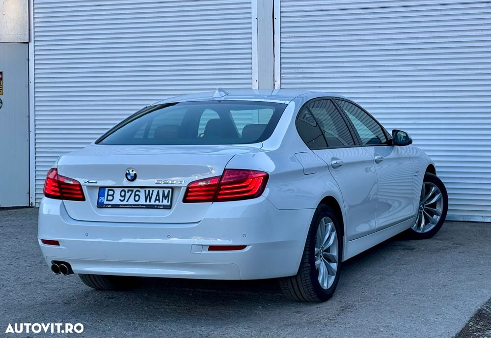 BMW Seria 5 520d xDrive AT - 15